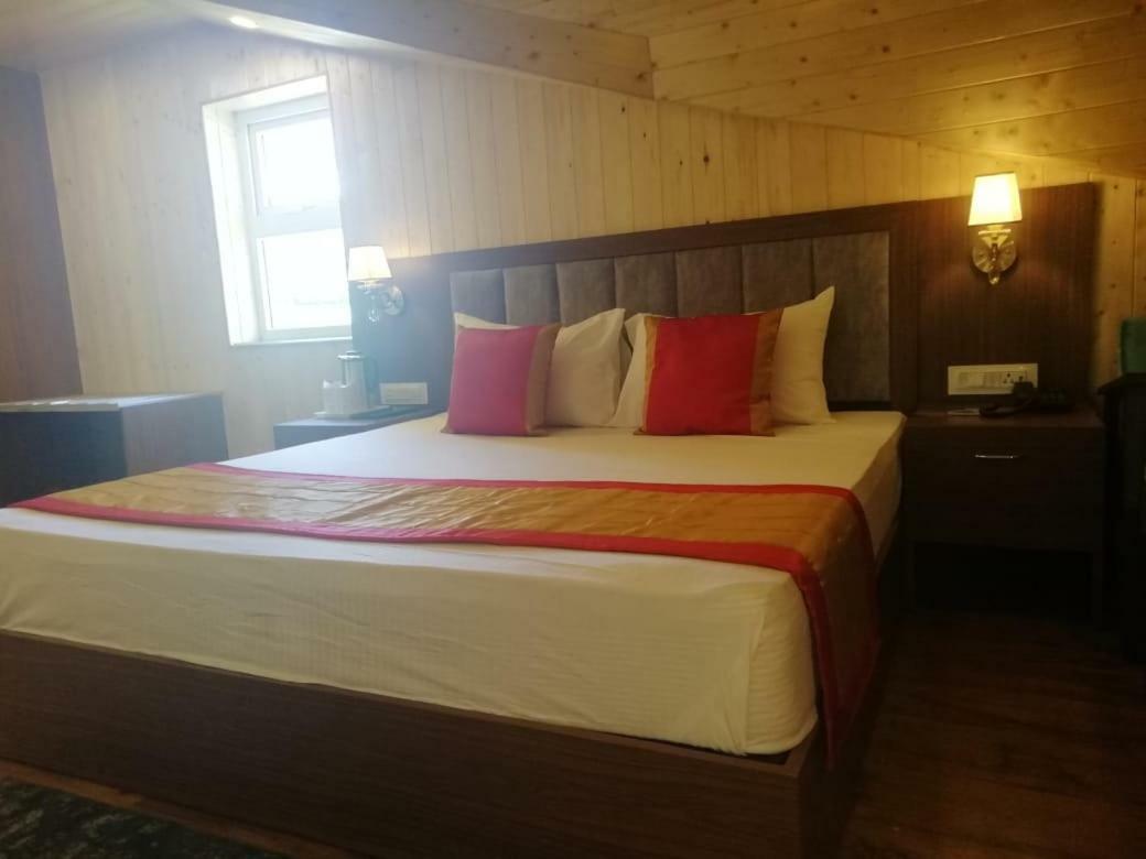 The Laurent And Banon Resorts Manāli Kültér fotó